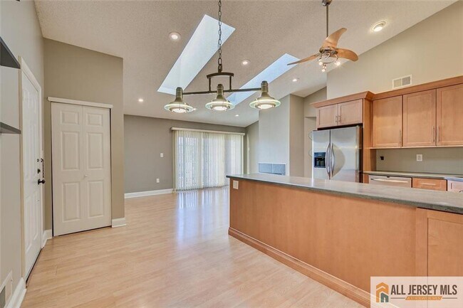 Building Photo - 268 Kempsey Dr