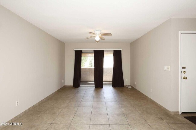 Building Photo - 4554 E Paradise Village Pkwy N