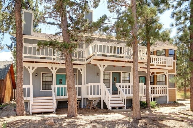 Building Photo - 430 E Country Club Blvd