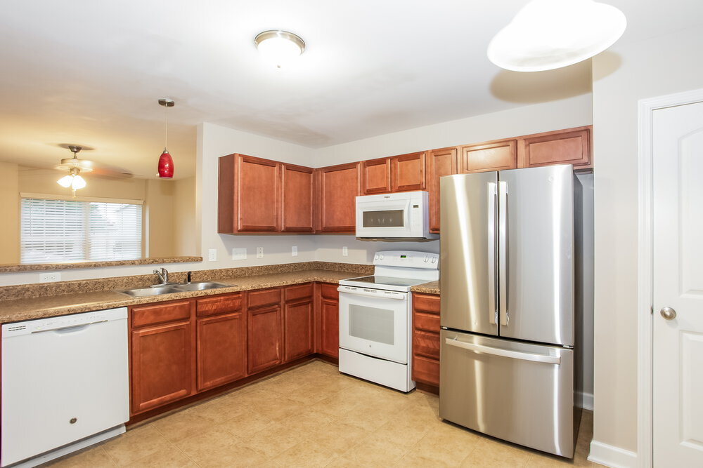 Building Photo - 4198 Broadstairs Dr SW