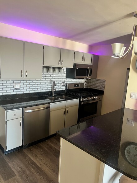 Primary Photo - Portage Trail East Apartments