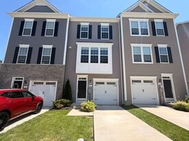 Building Photo - 33 Chester Ct