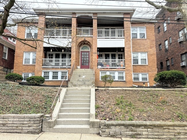 Building Photo - 1326 Arkansas Ave
