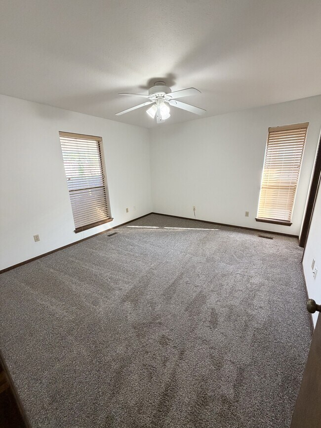 Building Photo - 12329 Cedar Springs Ln