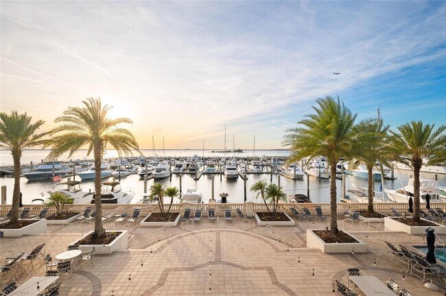 Building Photo - 6002 Printery St