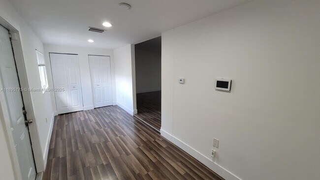 Building Photo - 228 NW 35th St