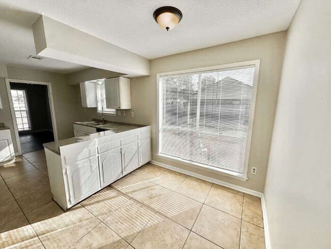 Building Photo - 3411 Emerald St