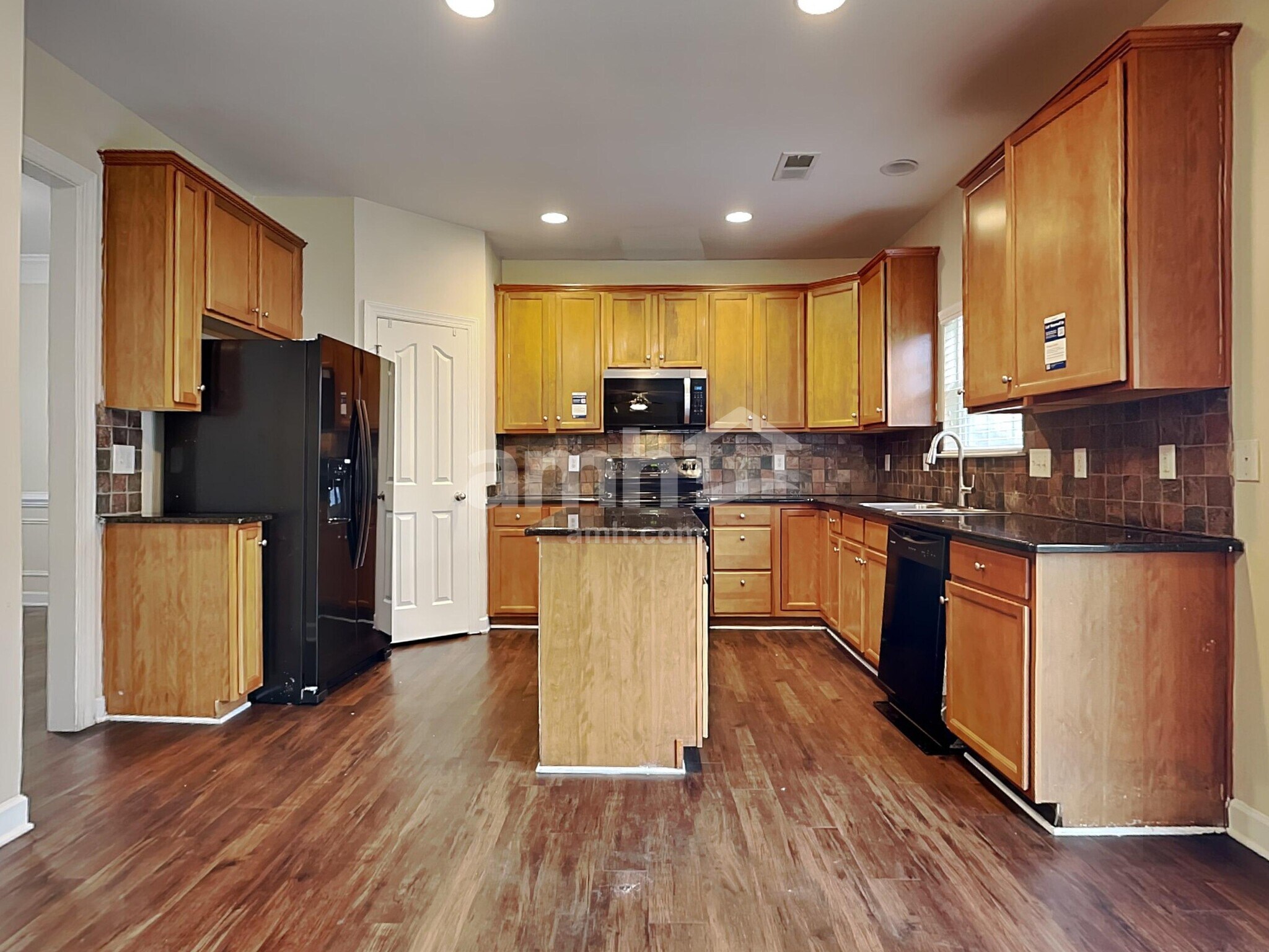 Building Photo - 2849 Watercrest Dr NW