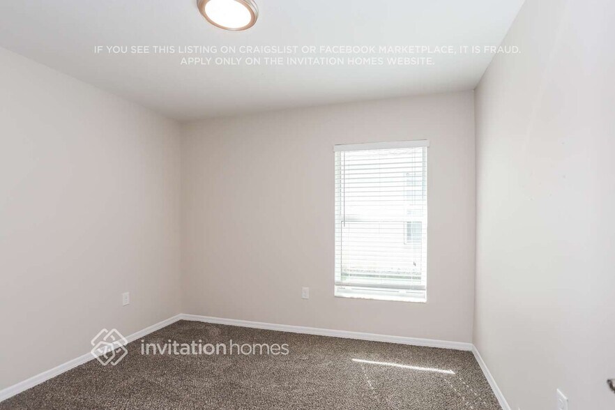 Building Photo - 11118 Hidden Breeze Dr