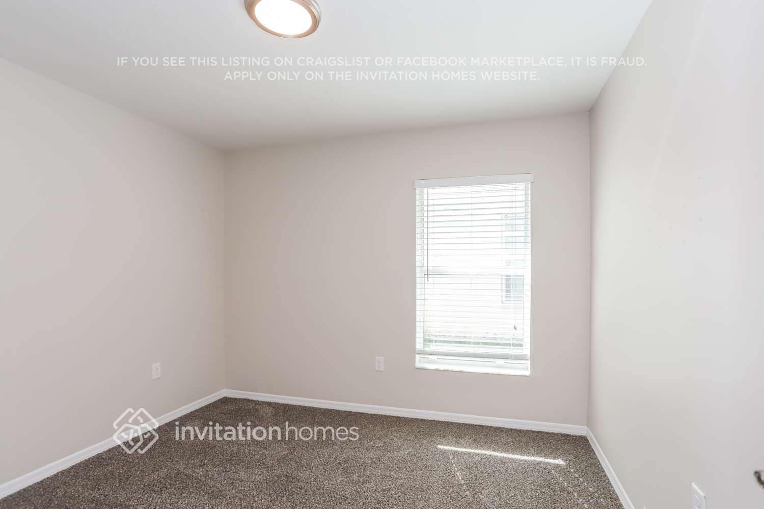 Building Photo - 11118 Hidden Breeze Dr