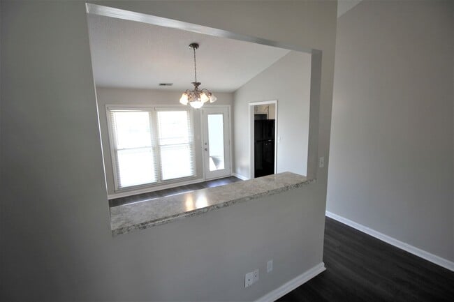 Building Photo - Coming Soon!