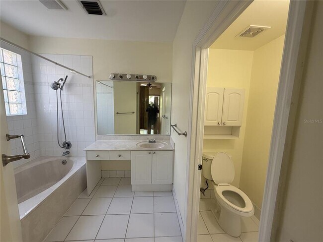 Building Photo - 6711 Green Island Cir