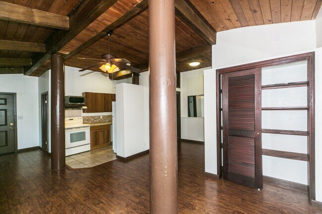 Building Photo - 45-308-308 Kahiko St