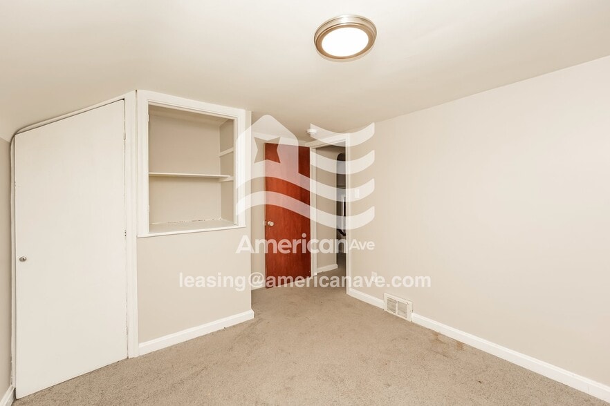 Building Photo - 3802 Vernon Ave NW
