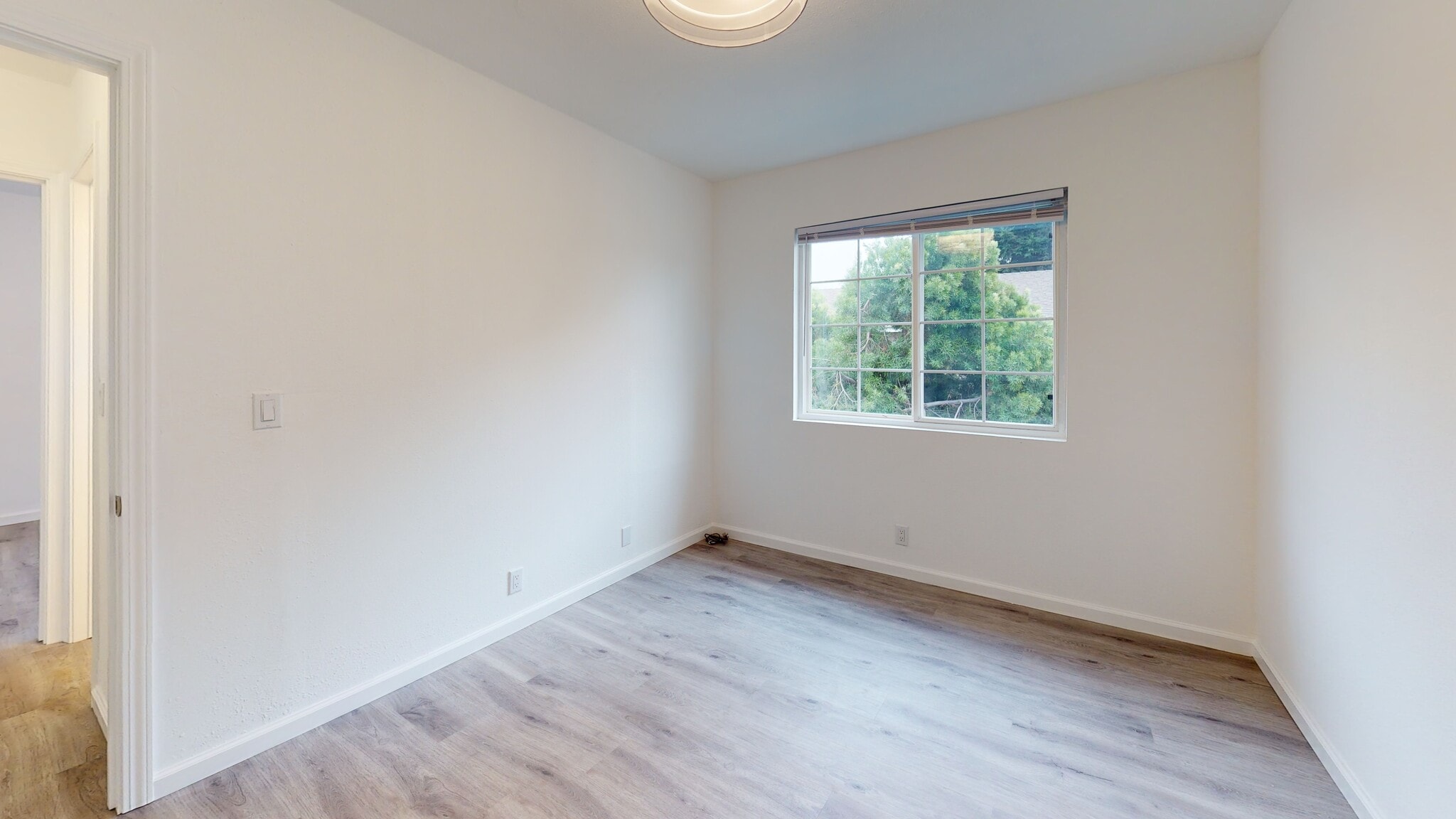 Building Photo - 1006 Tilton Ave