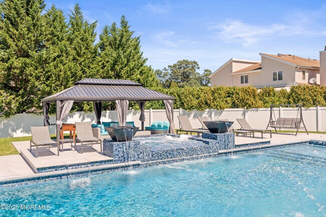 Building Photo - 24 Valley Forge Rd