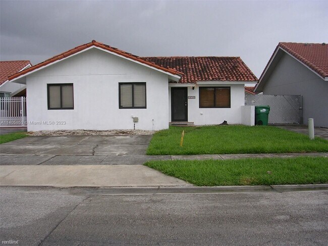 Primary Photo - 3 br, 2 bath House - 14765 SW 82nd St