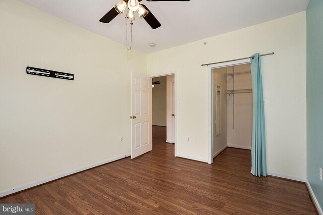 Building Photo - 4139 Fountainside Ln