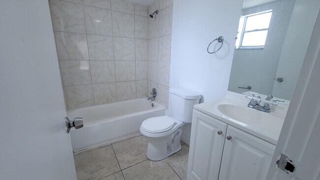 Building Photo - 2800 NW 56th Ave