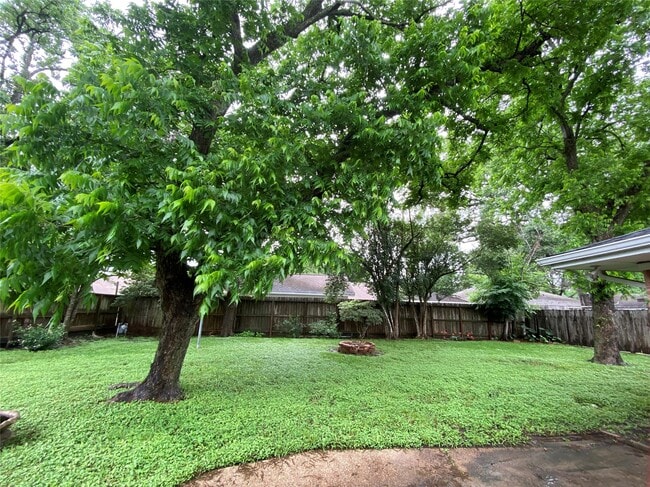 Building Photo - 4402 Cheena Dr