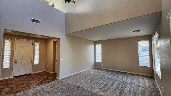 Building Photo - 4 Bedroom Home at the Grange in the Power ...