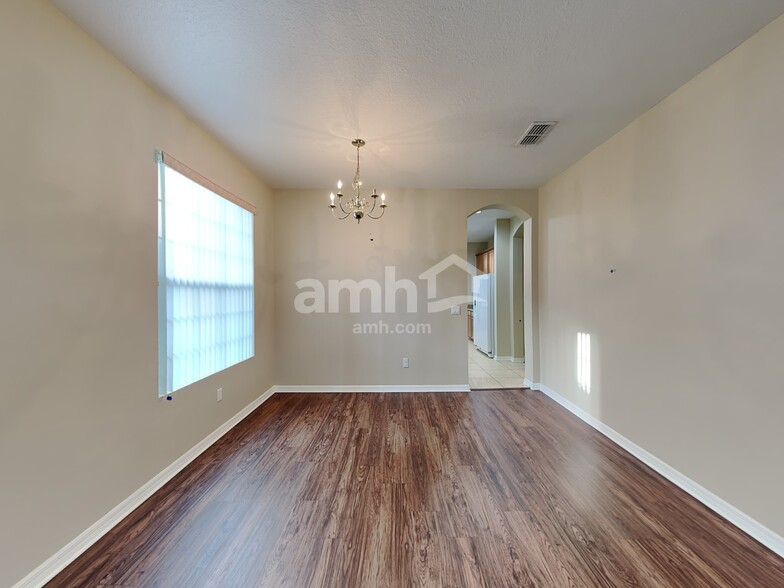 Building Photo - 15152 Stonebriar Way
