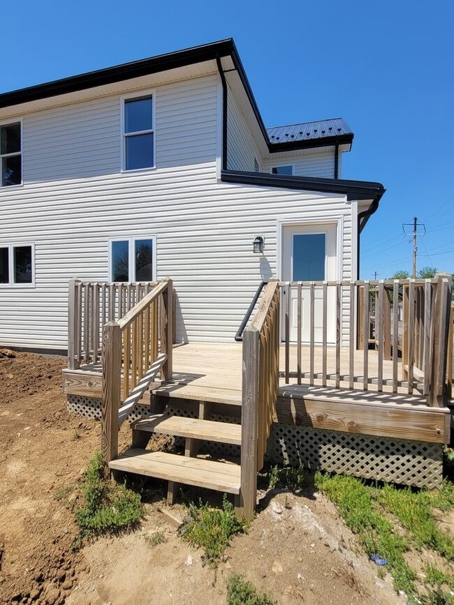 Building Photo - Newly renovated 2 Bedroom Townhome Gordonville