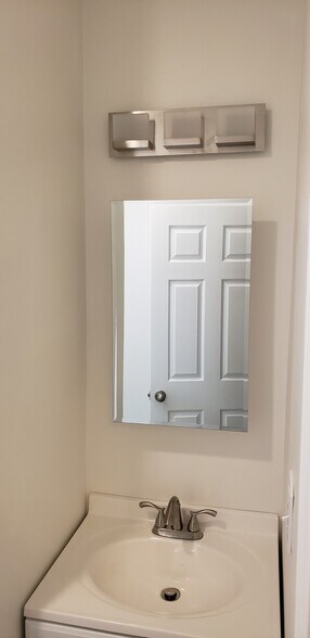 Building Photo - 25 Fleet St