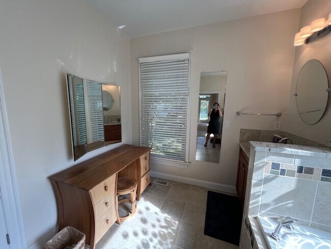 Building Photo - Welcome to Elegant Living in the Charming ...