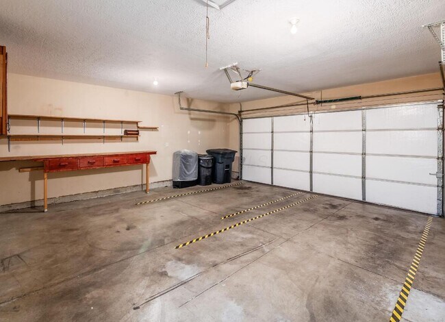 Building Photo - 6985 Kinsale Ln