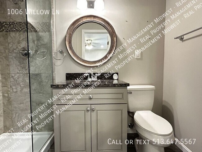 Building Photo - 1006 Willow Ln