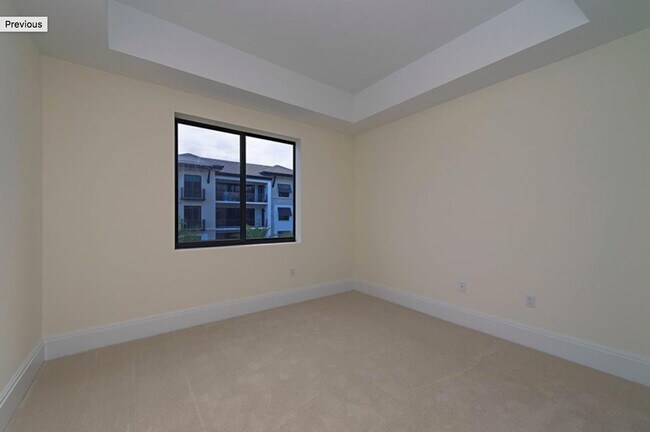 Building Photo - 1030 3rd Ave N