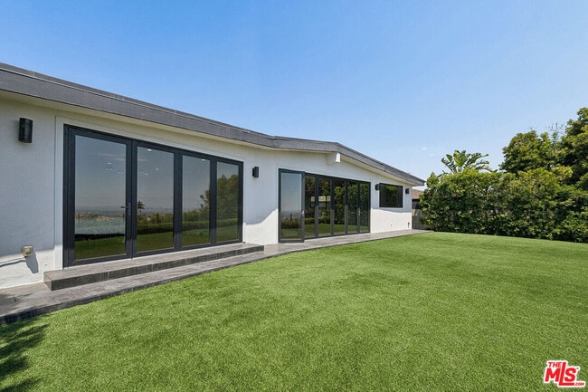 Building Photo - 4132 Punta Alta Dr