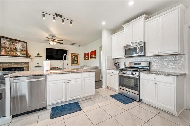 Building Photo - 6024 Beachview Ln