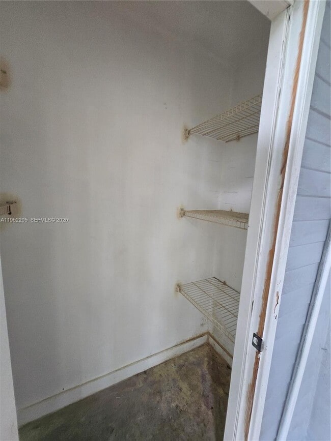 Building Photo - 12219 SW 14th Ln