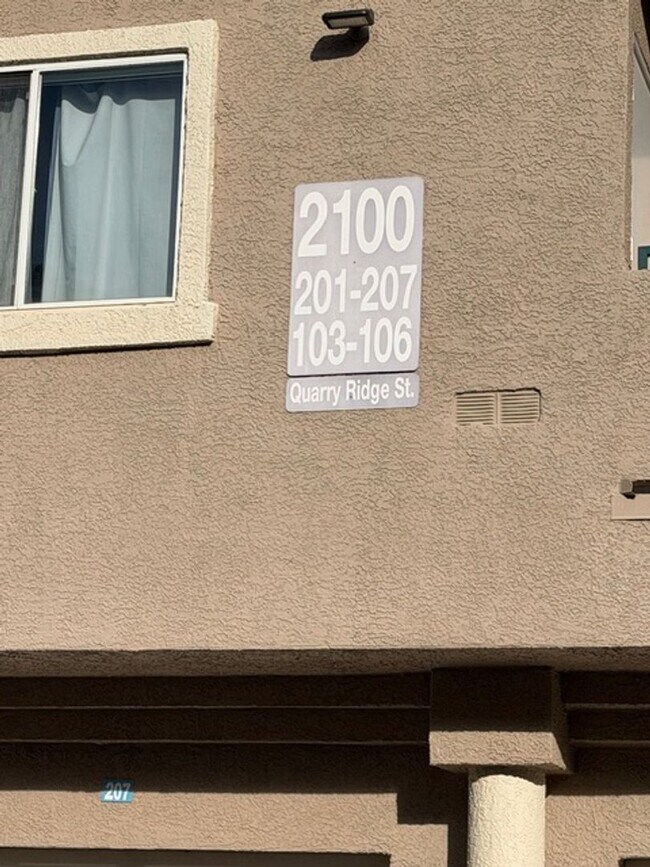 Building Photo - BEAUTIFUL SPACIOUS TOP FLOOR 2 BEDROOM & 2 FULL BATHROOM CONDO IN THE SOUTHWEST