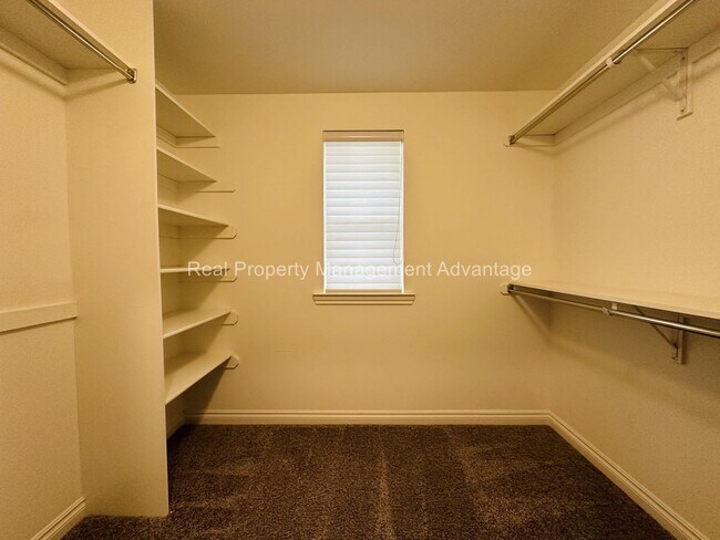 Building Photo - Stunning Contemporary New Build in Northwest Royal Oak