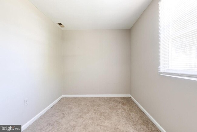 Building Photo - 142 Alview Terrace