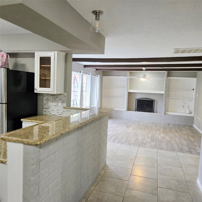 Building Photo - 22318 Greenbrook Dr