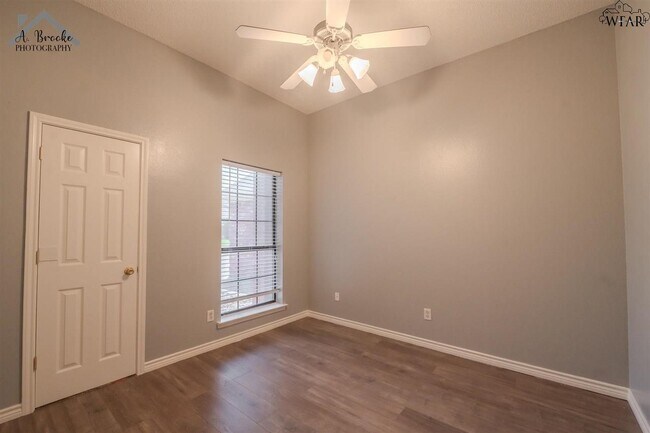 Building Photo - 5412 Blazing Star Ln