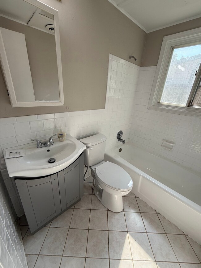 Building Photo - LAND CONTRACT (RENT-TO-OWN)