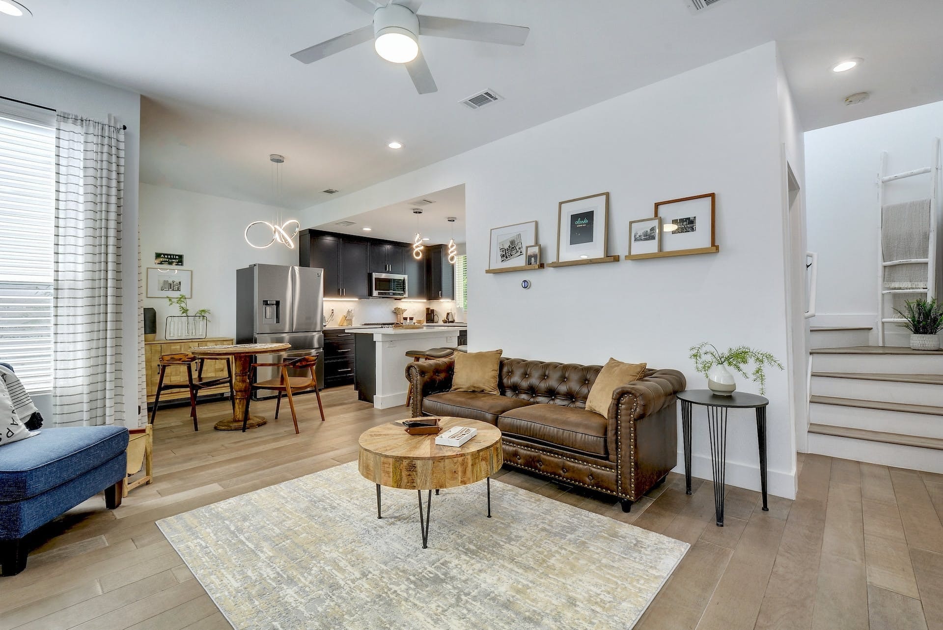 Living Room - 413 W Odell St