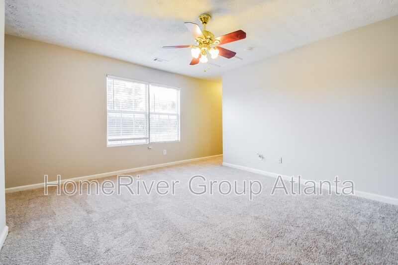 Building Photo - 400 Crestfield Cir