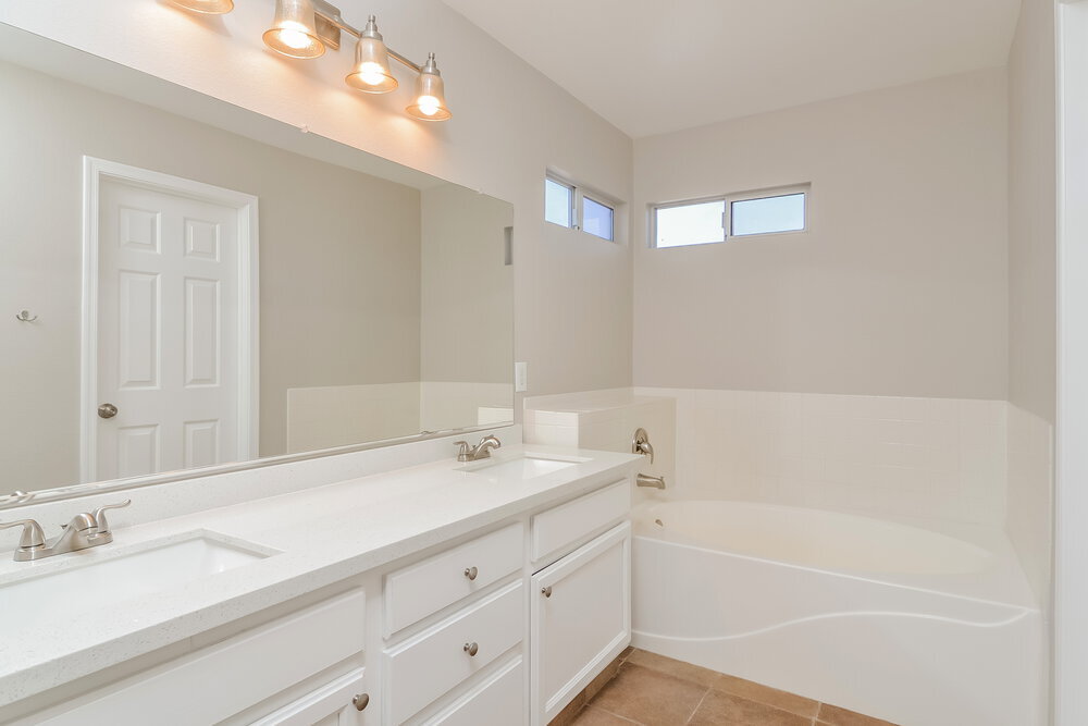 Building Photo - 740 Cam La Paz