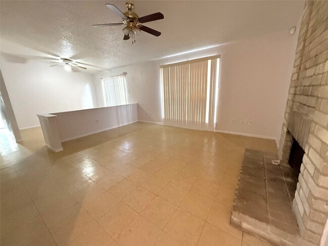 Building Photo - 12119 Tambourine Dr