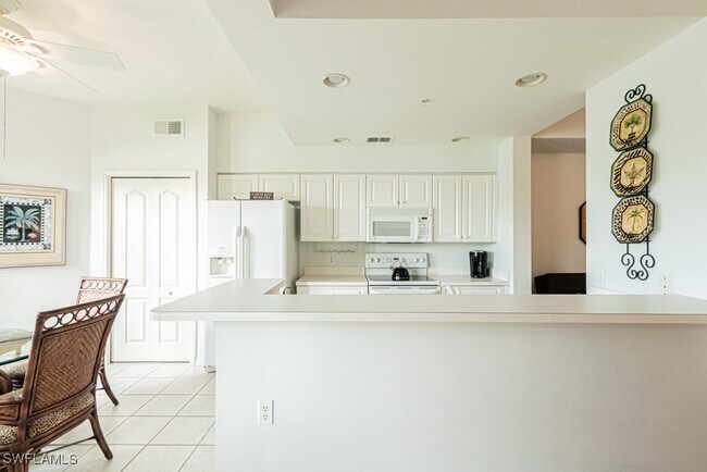 Building Photo - 3830 Sawgrass Way