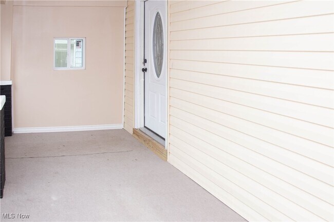 Building Photo - 1093 Wilbur Ave