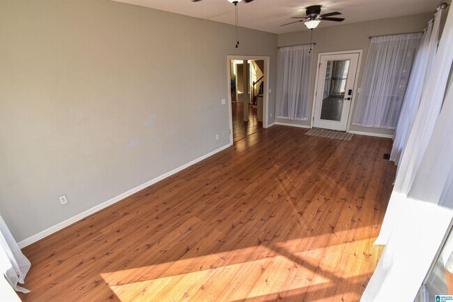 Building Photo - 13593 Riverbend Rd