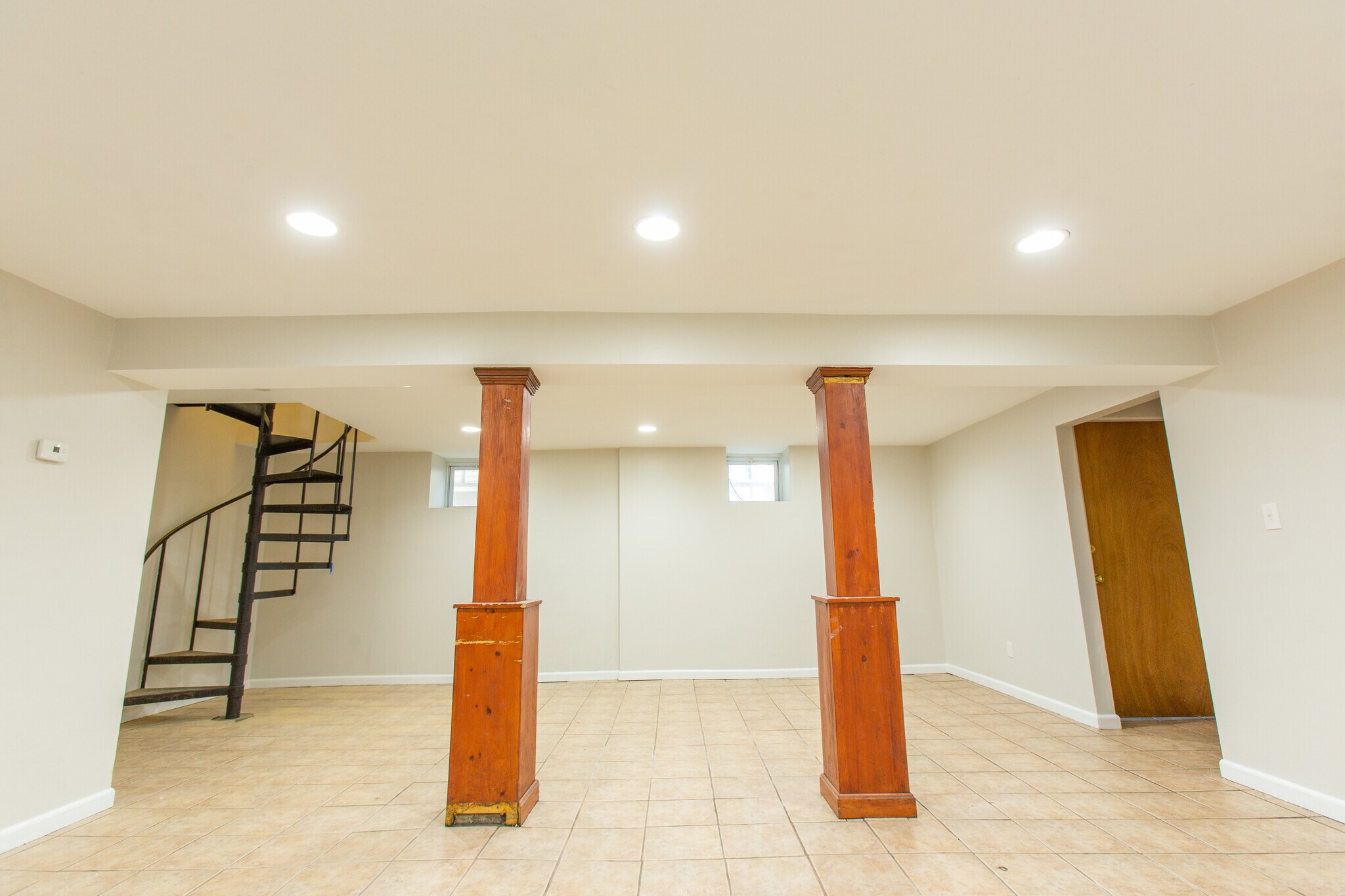 Building Photo - 25 Ashford St