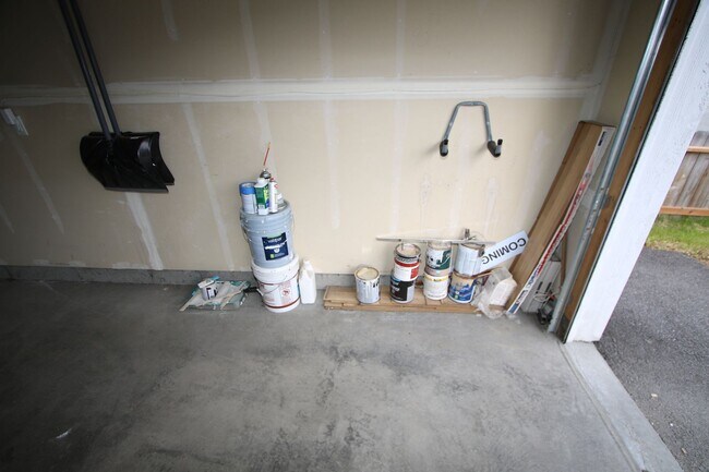 Building Photo - 368 SKWENTNA Dr